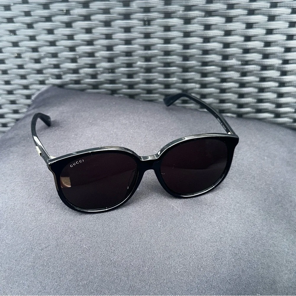 NEW GUCCI Acetate Frame Sunglasses GG0261SA in Black (Unisex) Authentic